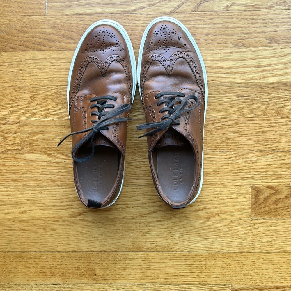 ColeHaan shoes/sneakers, size 10, gentlest used. Small spot on right toe.